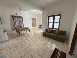 RITU CAPITOL Homestay - Trivandrum - 9