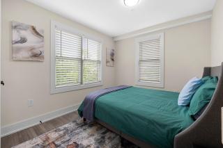 Great Duplex APT NEW 2BR - 4