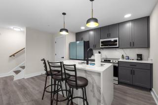 Great Duplex APT NEW 2BR - Washington - 1