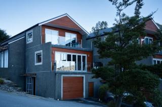 Lakefront Living - 4 Bedrm Apartment Alpine Village - 6