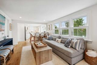 Simple Retreat 2 Min Walk to Beach AC Firepit - Newburyport - 8