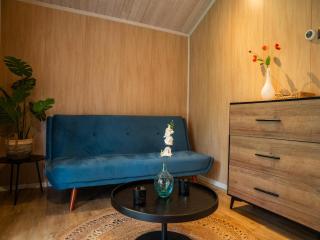 Tiny House in Brabant with Cozy Terrace - Oirschot - 4