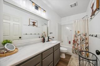 Black Hills Getaway with Hot Tub & Game Room for 18 - Spearfish - 7