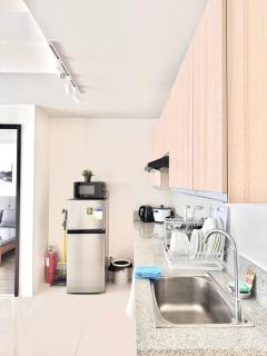Spacious and Cozy 2 Bedroom with Balcony - Iloilo City - 7