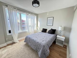 Great Updated 2BR Apartment in DC - Washington - 9