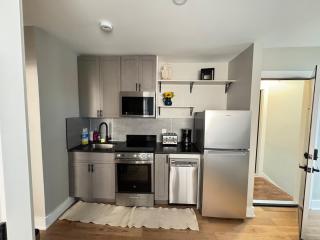 Great Updated 2BR Apartment in DC - Washington - 6