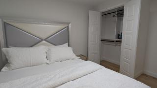 Cozy Two-Bedroom Just Minutes from the Airport - Calgary - 6