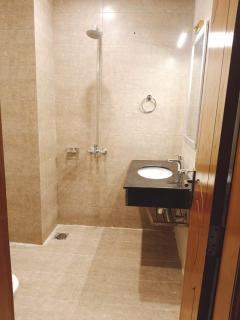 Luxury View Hotel one Apartments - Rawalpindi - 2