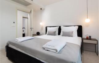 Lovely Apartment In Malinska - 1