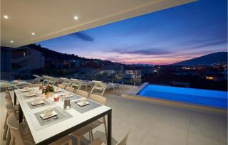 Amazing Home In Trogir With Sauna - Trogir (Traù) - 1