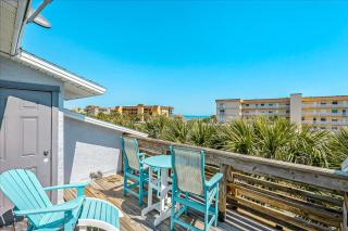 7660 Ridgewood Ave - Cap Carnaveral - 7