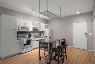 CozySuites Mill District with pool gym #12 - Minneapolis - 1