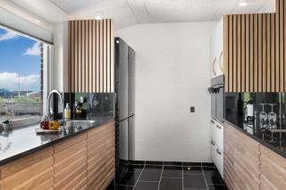 Family-Friendly Holiday Home With Indoor Pool And Outdoor Spa 100 Meters From The North Sea, - Ringkøbing - 4