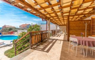 8 Bedroom Nice Home In Donja Jagodnja - 4