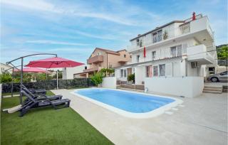 1 Bedroom Amazing Apartment In Slatine - 0