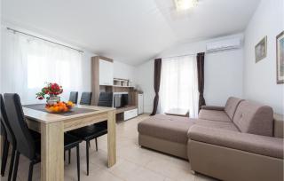 2 Bedroom Awesome Apartment In Bibinje - Bibinje - 7