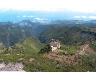 Villa in Madeira with Mountain Views - Santo da Serra - 9