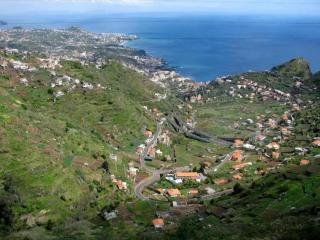 Villa in Madeira with Mountain Views - Santo da Serra - 2