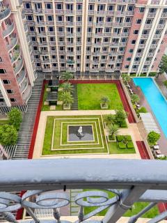 Near Moa Facing pool view WP1603 Monarch Parksuites - Manila - 2
