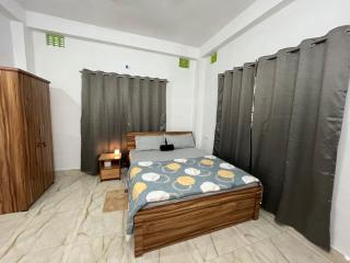 Gayatri Guest House - - 1