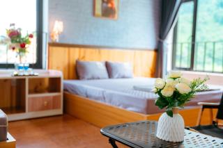 Brick Hotel - Kon Rung (1) - 8