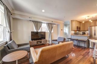 Private Home with Big Yard & Gated Parking #DCottage - Washington - 3