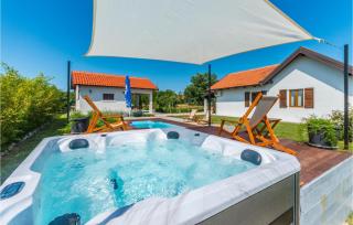 Awesome Home In Benkovac With Jacuzzi - 9