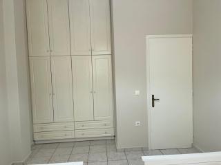 Residence for 6 persons in centre of Loutraki & 300 meters from the beach! - 1