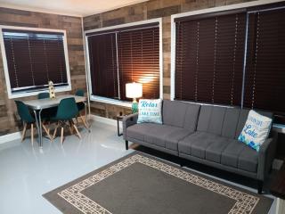 The Reel Freedom Cottage at Leesville Lake - 5