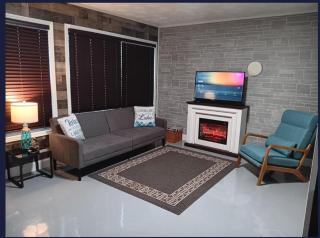 The Reel Freedom Cottage at Leesville Lake - 7