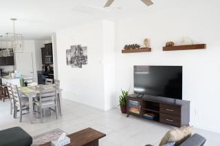 Charming Home Close To The Highway With Pool - Tucson - 1