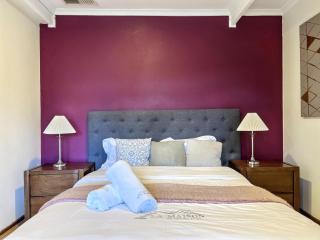 No 37 Endeavour Hills 4BR House - 6