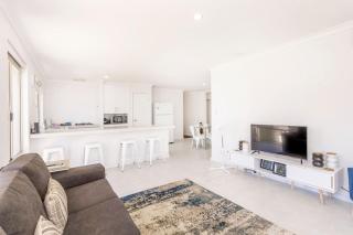 Beeliar Family Home - 8