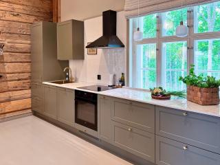 Elegant Lakeside House with Sauna & Jacuzzi - 2