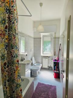 Entire 3bed rooms apartment, centrum - Genua - 8