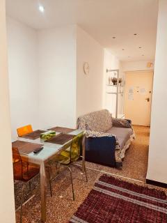 Entire 3bed rooms apartment, centrum - Genua - 0