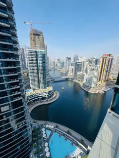 Bay Central Sea and Canal View, Dubai Marina - 3