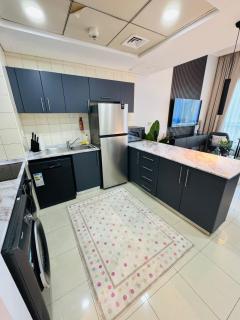 Bay Central Sea and Canal View, Dubai Marina - 1