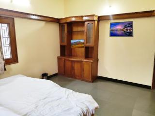 Lord Krishna Guest House - Indore - 7