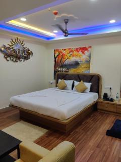 Ravila Grand Hotel - 0