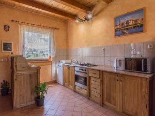 Tranquil Holiday Home in Kvarner near Kupa River - Brod Moravice - 1