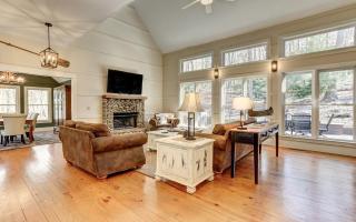 Dennys Caribou Lodge -Dog Friendly Stone Fireplace King Suites - Jasper - 0