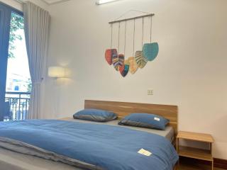 Moon Homestay, old quarter, with large balcony - 7