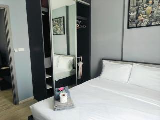 The base Pattaya condo TH - 9