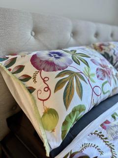 Stylish & Central - Leafy Views - 4