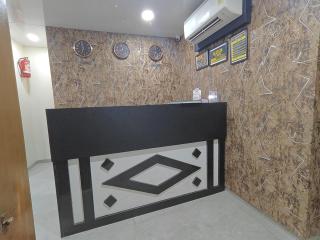 Deluxe Residency Nr- Mumbai International Airport - 3