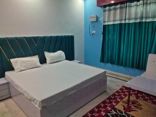 Hotel O Maa Pitambara Palace - Faizābād - 9