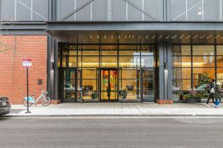 W Loop Studio w Gym Pool Coworking nr UIC CHI-396 - 9