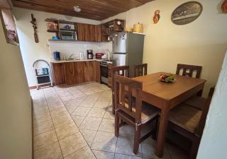 Family Home Los Gringas - Antigua Guatemala - 2