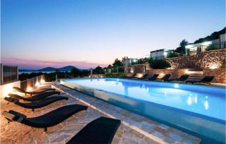 Beautiful Home In Drage With Wifi - 3